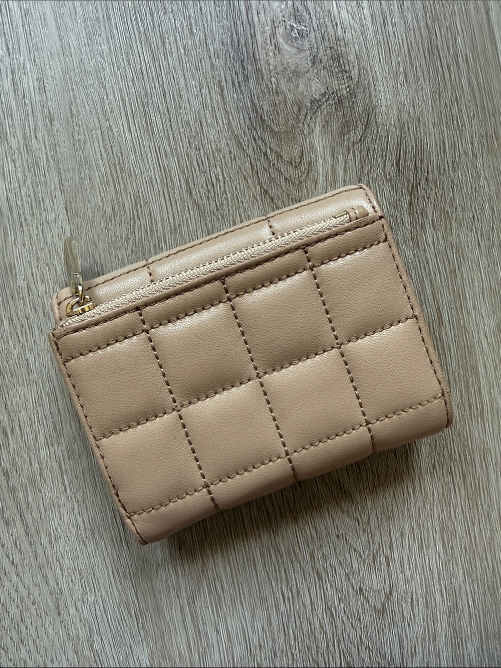 Michael Kors wallet - Picture 2 of 4